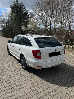 Škoda Superb Combi 2.0 TDI Ambition - 4
