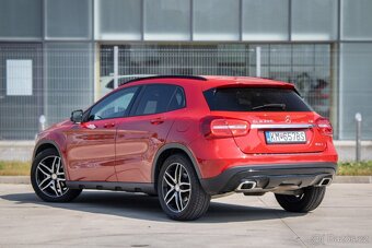 Mercedes-Benz GLA 220 d 4MATIC A/T - 4