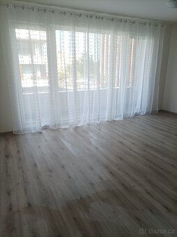 Pronajmu 1+kk Praha 8 Střížkov - 4