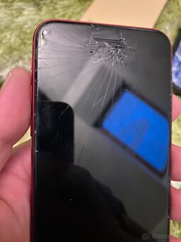 iPhone SE 2022 , 64gb , stále měsíc v záruce - 4