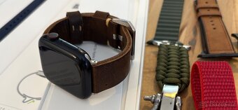 Apple Watch 8 - 4