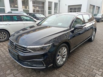 VW Passat B8 GTE Variant 1.4TSI 160kW DSG - záruka Autodraft - 4