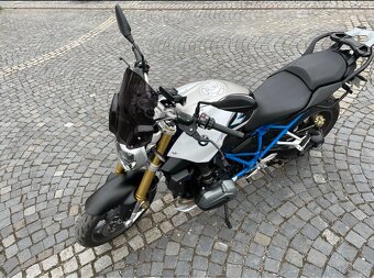 BMW R1200r - 4
