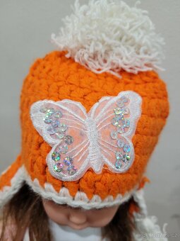 Pěkná panenka s doplňky..šála a čepice - 4