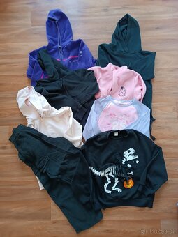 Set dívčího oblečení - 4