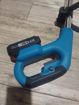 Nový elektrický křovinořez 2 baterie - 4