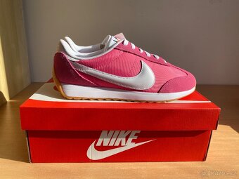 Nike Pacific pinsicle/white - 4