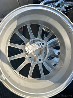 Prodám Alu kola R15 na Smart - 4