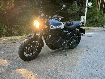 Royal Enfield HNTR 350 - 4