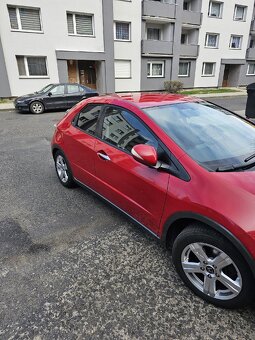 Honda Civic 8 - po velkém servise, nová STK, tažné zařízení - 4