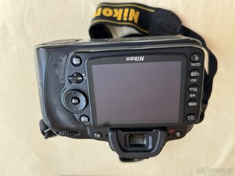 Nikon D90 + AF-S Nikkor 18-105 mm f3,5-5,6G ED VR - 4