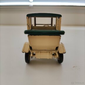 Benz Limousine - 4