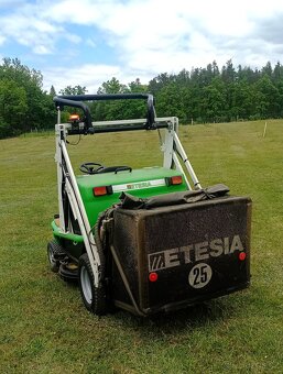 Etesia 124 - 4
