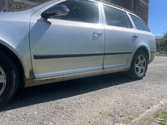 Skoda octavia combi 2 2.0TDI 103kw - 4