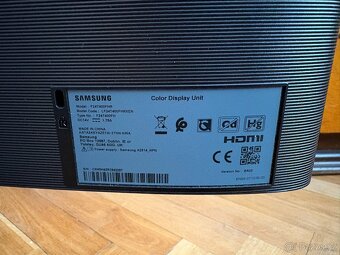 Poškozený monitor Samsung F24T400FHR - 4