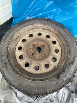 Zimní Nexen Winguard Snow G wh2 195/50 r15 4x100 - 4