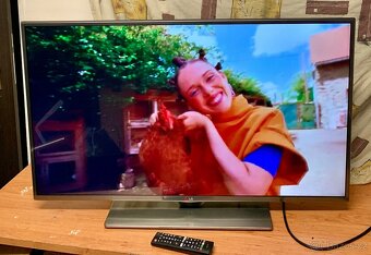 Led Smart LG televizor - 4