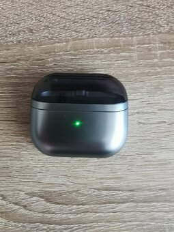 Pravé sluchátko a pouzdro Samsung Galaxy Buds 3 pro - 4