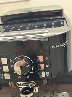 DeLonghi Magnifica S - 4