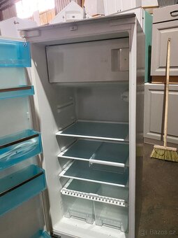 Vestavná lednice s mrazákem – použitá, pěkný stav - 4