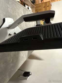 Monitor DELL 24 - 4