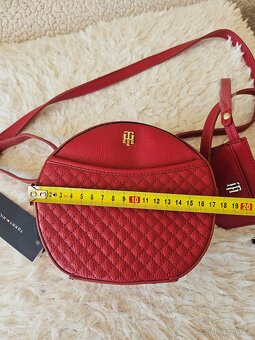 Tommy Hilfiger kabelka - 4