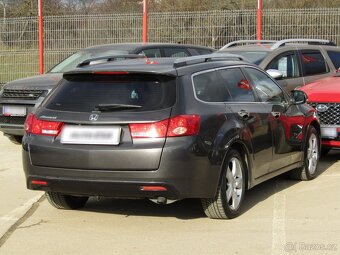Honda Accord 2.2 i-DTEC , 110 kW nafta, 2009 - 4