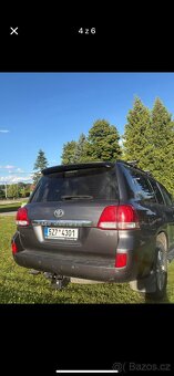 Toyota Land Cruiser 200 - 4