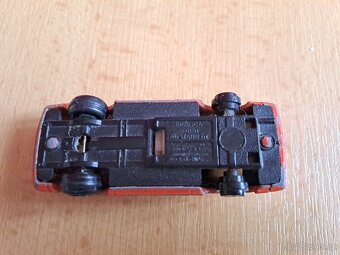 Kovové modely aut 1:58–1:72 – sbírka 6 ks - 4