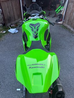 Prodám okruhovou Kawasaki ZX-10R 2012 - 4
