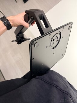 Nastavitelný držák s ramenem na monitor, VESA 100 nebo 75 - 4