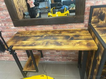 Nábytek vyrobený na zakázku - 4