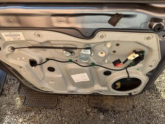 Dveře, zadní nárazník Touran - 4