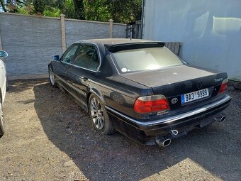 Bmw 7 e38 740i - 4