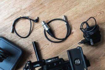 Blackmagic Design Pocket Cinema Camera 4K + Metabones + přís - 4