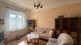 Menší rodinný dům se zahradou v širším centru Hradce Králové - 4