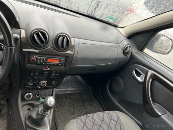 Dacia Duster 1.5 dCi 81 kW r.2013 4x4 K9K898 na díly černá - 4