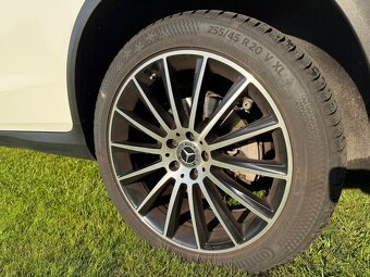 prodám Mercedes – Benz GLC 300 e 4MATIC (plug-in hybrid) - 4