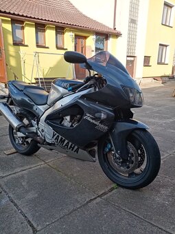 Yamaha - 4