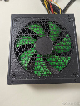EVOLVEO FX 550W 80+ Bronze – plně funkční zdroj - 4