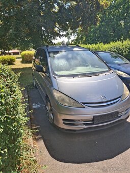 7 místní Toyota Previa 2.0 4D4 - 4