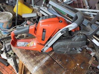 motorová pila husqvarna 560xp - 4