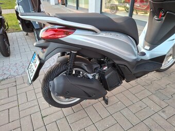 PIAGGIO Medley 125 ABS E5+ GRIGIO ASTRALE - 4