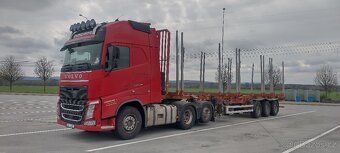 VOLVO odvozní souprava na dřevo, bezrukáč, kláničák, dřevák, - 4