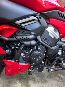 Ducati Diavel V4 - tovární záruka do 4/27 - 4