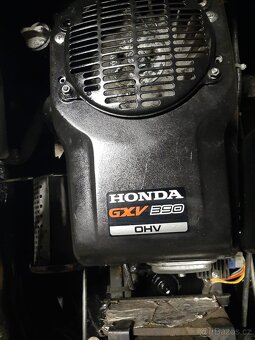 Zahradni traktor Etesia Bahia - 4