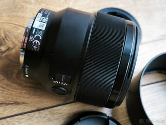 Sony FE 85/1,8 - 4