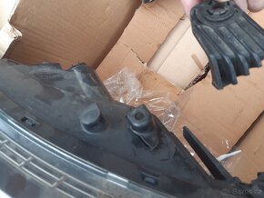 Pravé světlo Hyundai i10 - 4