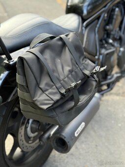 Honda Rebel 1100 (2023, manuál) – záruka, top stav, doplňky - 4