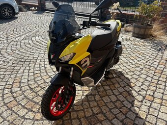 APRILIA SR GT 200 - 4